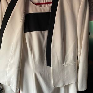Size 12 Women’s White Calvin Klein Dress Suit